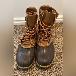 LL Bean Women’s duck boots size 8, great condition, only worn twice